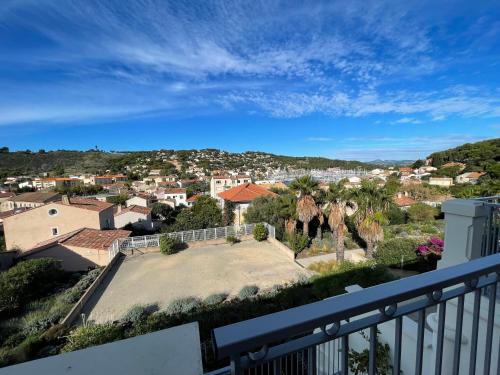 Grande terrasse avec vue mer, résidence récente, tout à pieds Saint-Mandrier-sur-Mer france