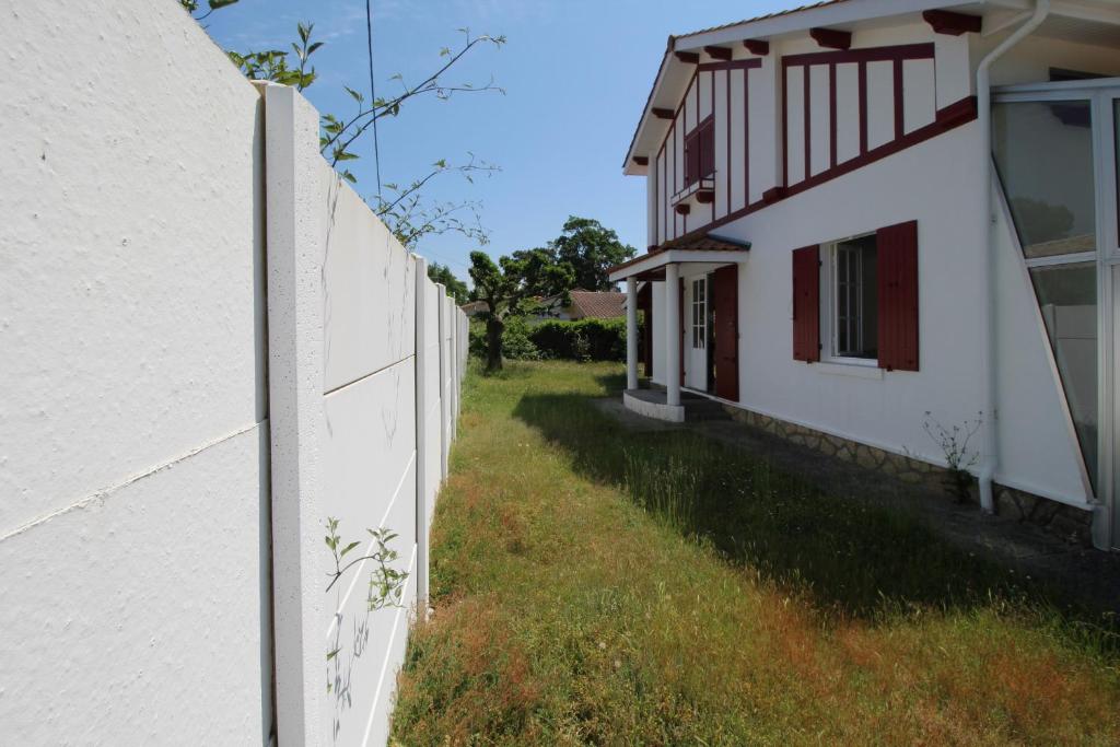 Maison de vacances Grande villa bassin d’Arcachon, spacieuse et lumineuse 10 personnes Schuman 12, 33510 Andernos-les-Bains