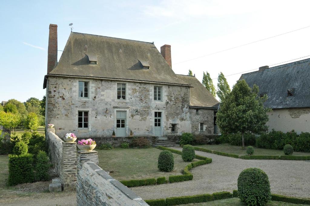 B&B / Chambre d'hôtes Grange du Plessis 4, Place de l'Eglise, Saint-Aubin du Pavoil, 49500 Segré