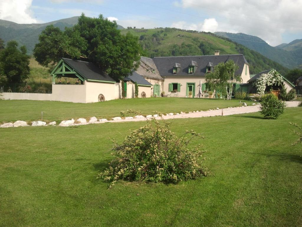 Maison de vacances grange rénovée en gîte/maison/chalet 1 Chemin de Pailhac, 65240 Arreau