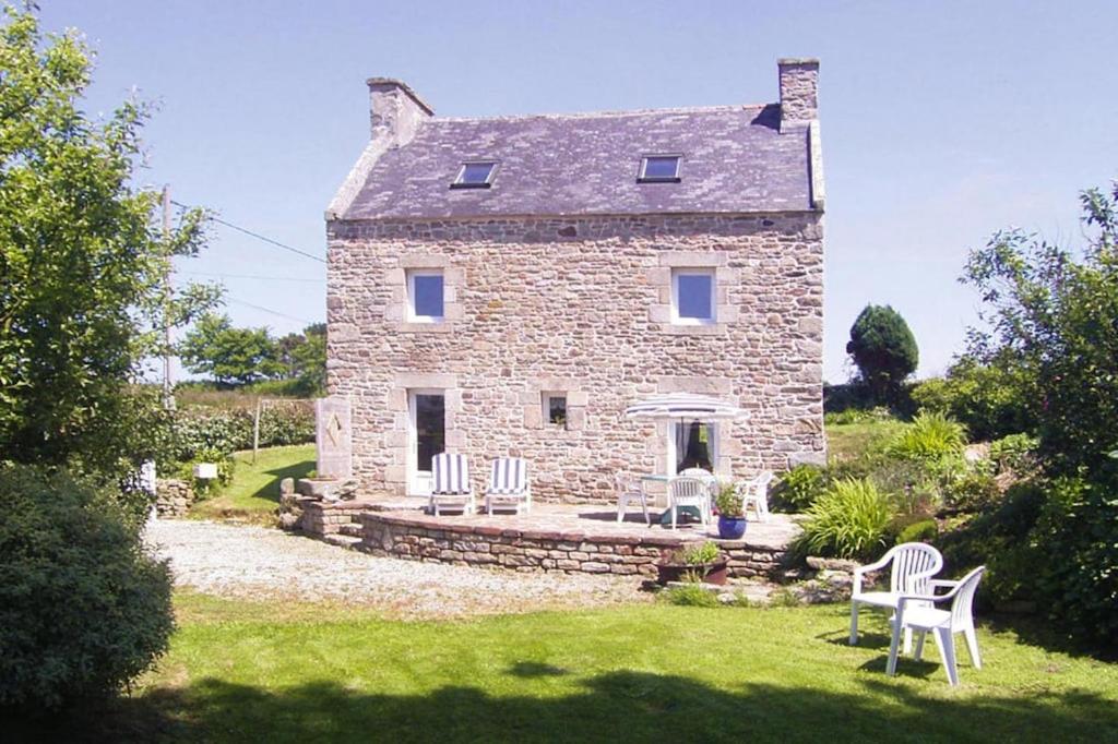 Maison de vacances Granite stone house with fireplace, Plouguerneau , 29880 Plouguerneau