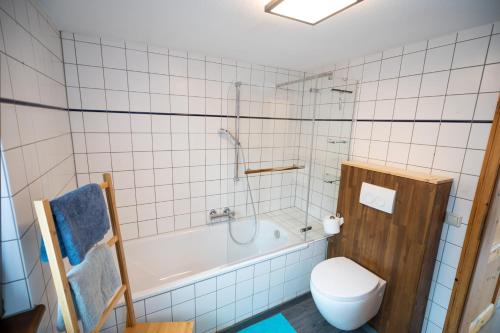 Appartement Große 3-Zimmer Maisonette Wohnung in Neuhausen 2/1 Furtstraße Neuhausen