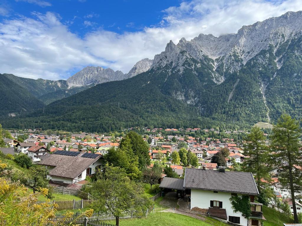 Appartement Große Ferienwohnung mit Balkon in sonniger Hanglage 1 Stock Am Vogelherd 10, 82481 Mittenwald