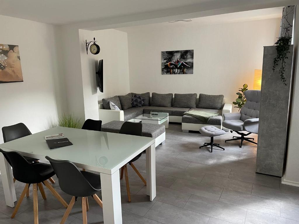 Appartement Große moderne Ferienwohnung, ruhige Innenstadtlage 14 Wolfhager Straße Hinterhaus, 34117 Cassel