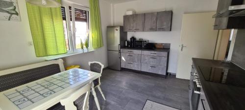 Appartement Große Wohnung für 12 Mann 8 Unterpforte Büdingen