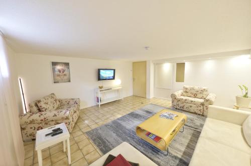 Großzügige und gemütliche 2 Zimmer Ferienwohnung nahe Alz und Chiemsee Tacherting allemagne