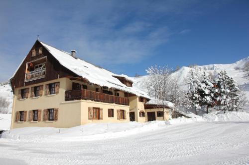 Guest House Chalet Saint Roch Albiez-Montrond france