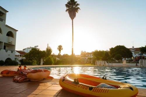 Appartement GUEST HOUSE 'Pool and BBQ' by Extreme Point Rua Dunfermline Albufeira