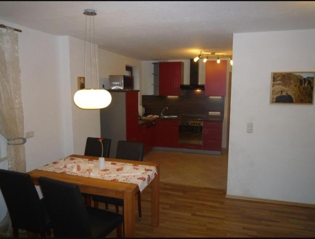 Appartement guesthouse Elbsandstein Appartement Lilienstein 11 Dorfplatz, 01814 Rathmannsdorf