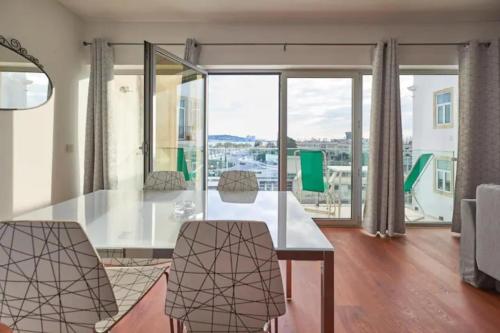 Appartement GuestReady - Algés Lexus Sea view R. Maj. Afonso Palla 27, 1495-001 Algés, Portugal Algés