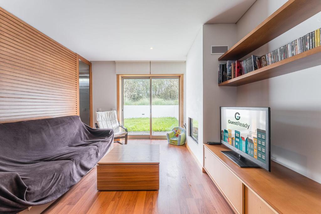 Maison de vacances GuestReady - Amazing Family house with a garden 230 Rua Fernão Mendes Pinto, 4405-000 Gulpilhares