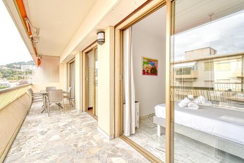 GuestReady - Bright Apartment near Croisette with Terrace and Parking Cannes france