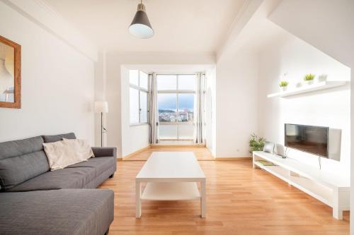 Appartement GuestReady - Bright Flat near Rio de Mouro Station Rua Bartolomeu Dias, N 15, 3 Esq, Rio de Mouro Lisbonne