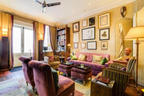 GuestReady - Classic Parisian Home in Marais Paris france