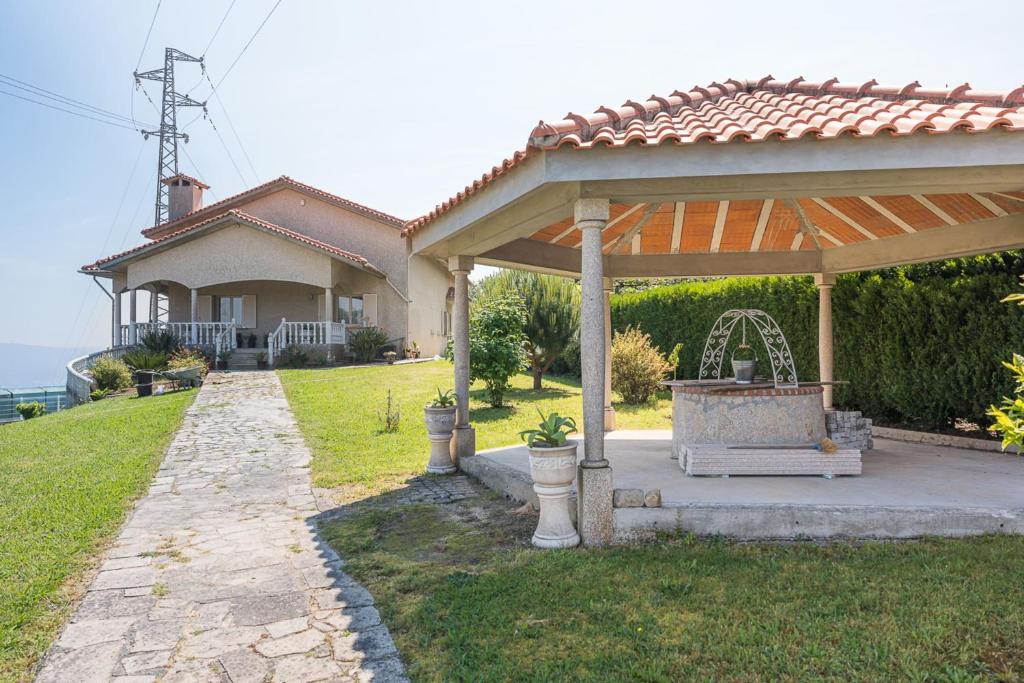 Maison de vacances GuestReady - Crestuma Bright 59 Rua Tanques, 4415-570 Crestuma
