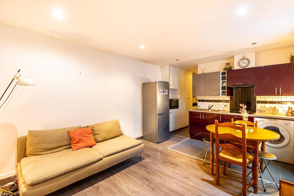 Appartement GuestReady - Fantastic Flat in Bel-Air 3 Rue Ernest Lacoste, 75012 Paris