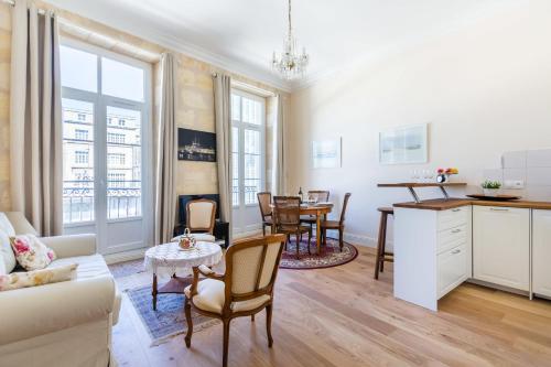 GuestReady - Lovely apartment Place de la Bourse Bordeaux france