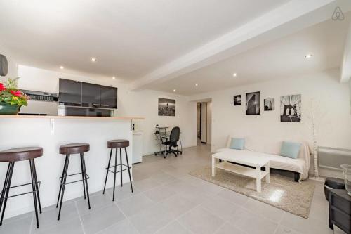 Appartement GuestReady - Modern and Spacious Flat near Vaise 35 rue marietton 69009 Lyon Lyon