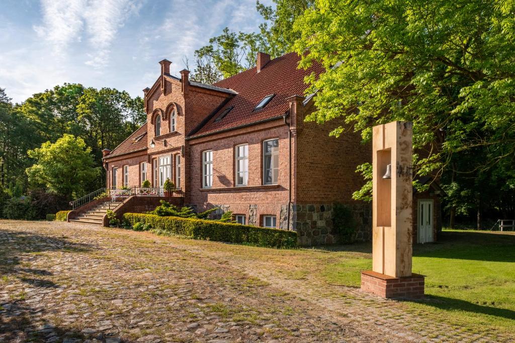 Appartements Gutshof Falkenhagen Falkenhagen 12, 18519 Falkenhagen