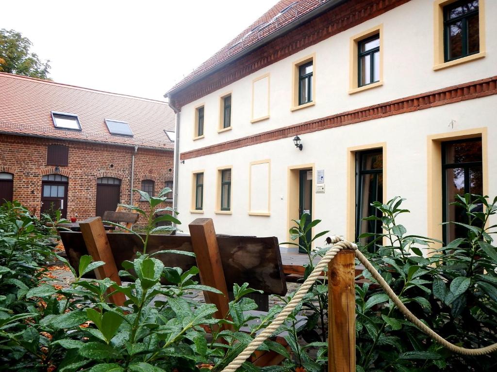 Maison d'hôtes Gutshof Leipzig- Podelwitz Pension Wiederitzscher Strasse 19, 04519 Rackwitz