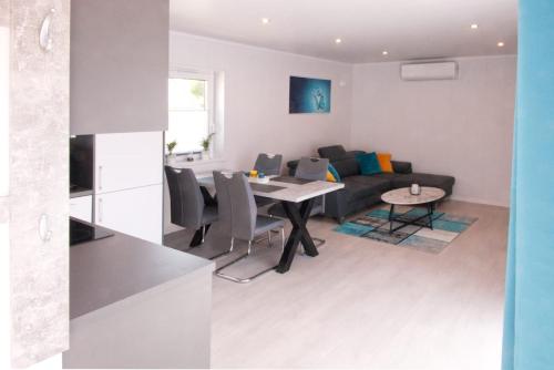 Appartements h&h - Tinys Muhr am See Freiherr-von-Lentersheim-Straße 19 19a 19b Muhr amSee