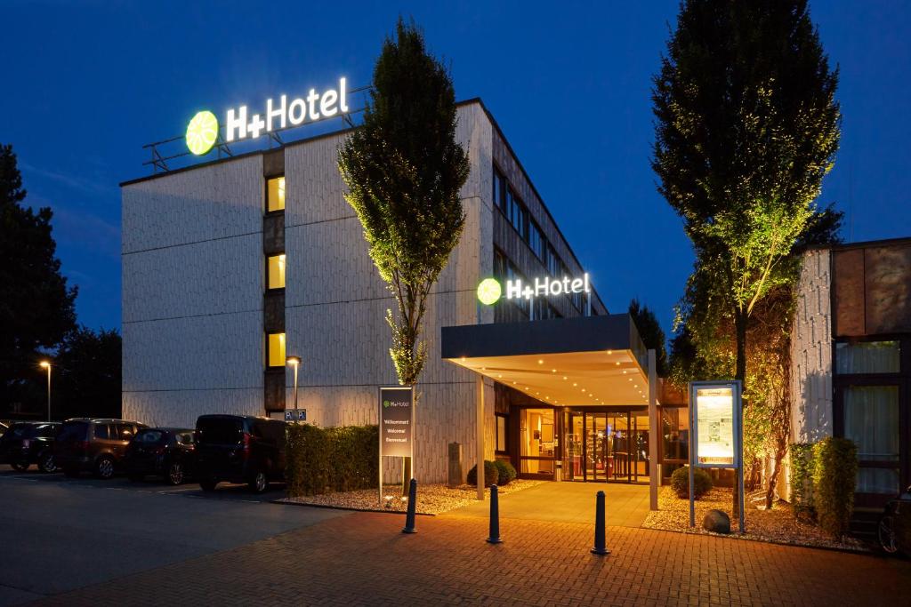 Hôtel H+ Hotel Bochum Stadionring 22, 44791 Bochum