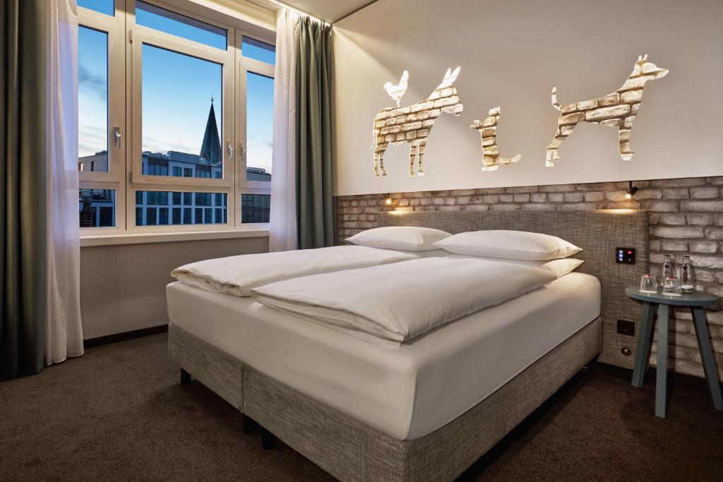 Hôtel H+ Hotel Bremen Wachtstr. 27-29, 28195 Brême