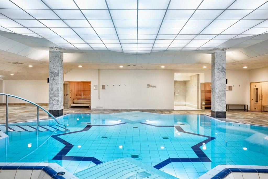 Hôtel H+ Hotel Wiesbaden Niedernhausen Zum Grauen Stein 1, 65527 Niedernhausen