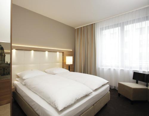 Hôtel H4 Hotel Berlin Alexanderplatz Karl-Liebknecht-Strasse 32 Berlin