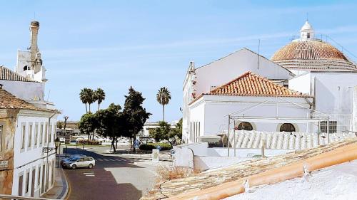 Happy Terrace Downtown Tiny House 100% Portuguese Faro portugal