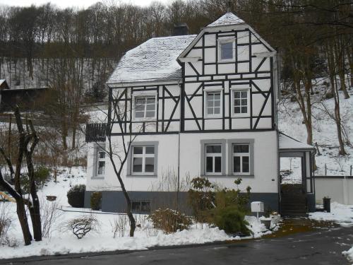 Maison de vacances Haus am Anger Am Anger 11 Winterberg