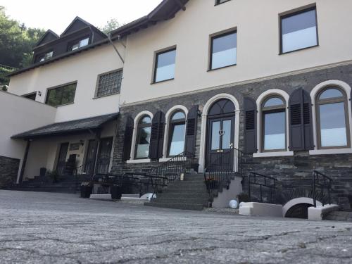 Appartements Haus am Hang Burgstrasse 55 Bernkastel-Kues