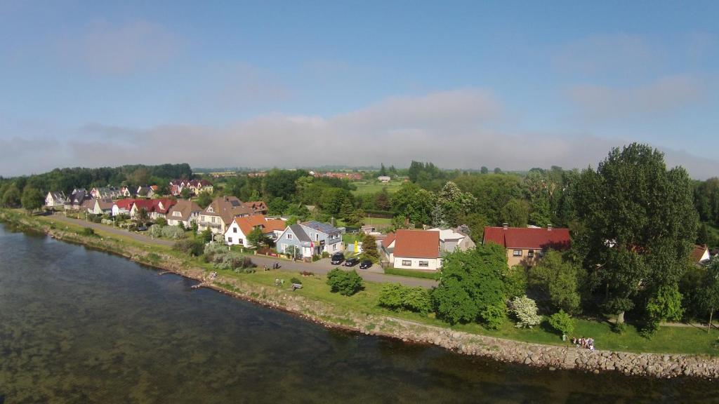 Appartements Haus am Meer Straße der Jugend 20, 18556 Wiek auf Rügen