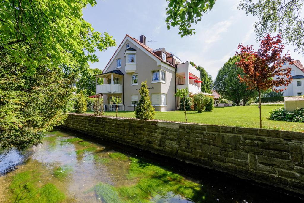 Appartement Haus am Mühlenweg IV - sonnige und moderne Ferienappartements 2B Untere Mühlstraße, 86825 Bad Wörishofen