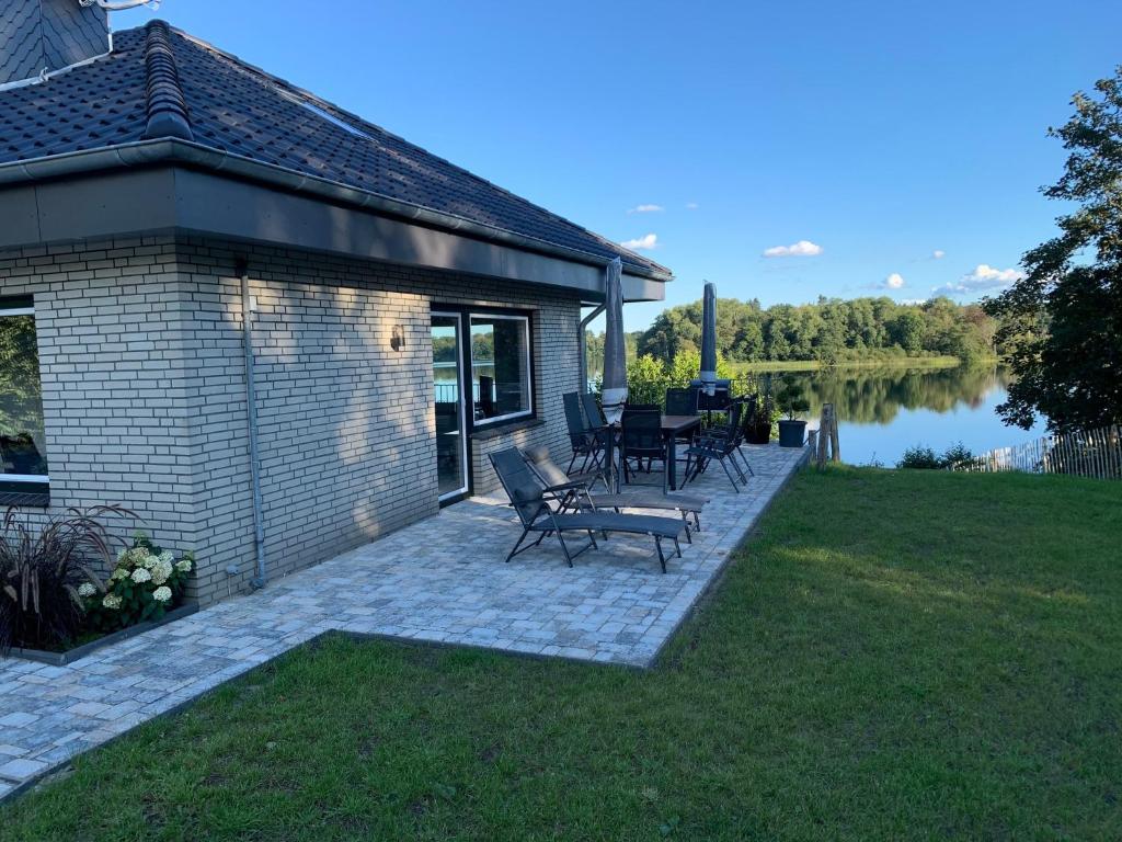 Maison de vacances Haus am See - a72834 Seeweg 3, 24326 Stocksee