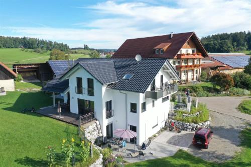 Haus am See - Ferienwohnungen Neukirch allemagne