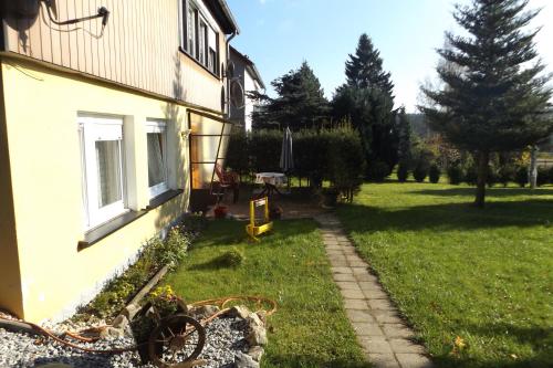 Appartement Haus am Waldesrand Lindenwarte 17b Tanne