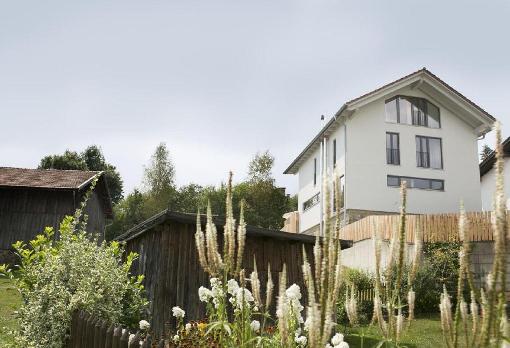 Maison de vacances Haus Arberblick Früchtl Lehmgrubenweg 40, 94249 Bodenmais