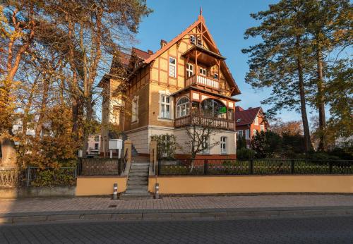 Villa Haus auf dem Huegel Appartement 2 Maxim Gorki Str. 52 Bansin