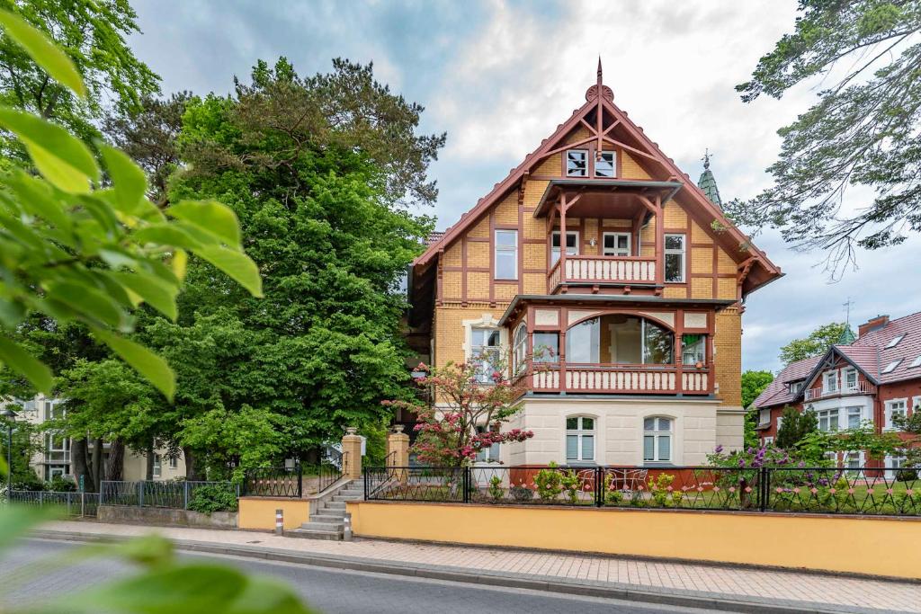 Villa Haus auf dem Huegel Appartement 2 Maxim Gorki Str. 52, 17424 Bansin