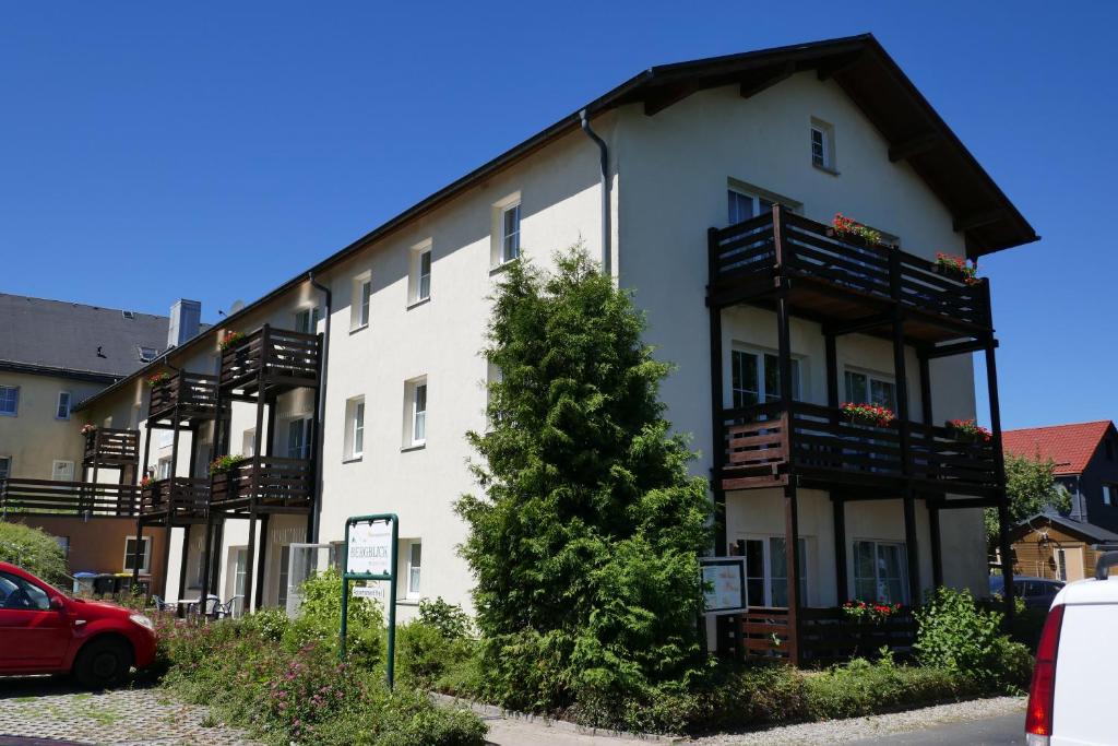 Appartements Haus Bergblick 12 Südstraße, 98711 Frauenwald