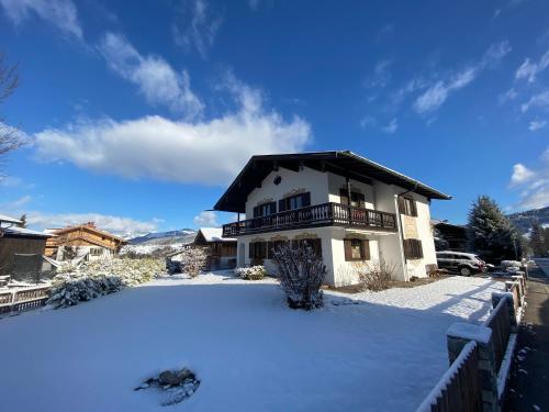 Maison de vacances Haus Blindauer Eck Blindauerstr. 10 Reit im Winkl