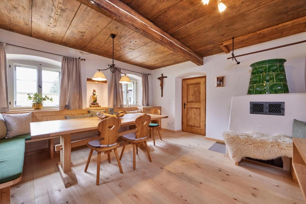 Appartement Haus Hoamat - Almrausch Esterbergstraße, 19, 82490 Farchant