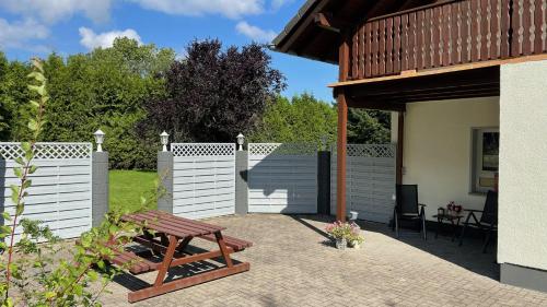 B&B / Chambre d'hôtes Haus Kristal 12 Lärchenweg Walsdorf