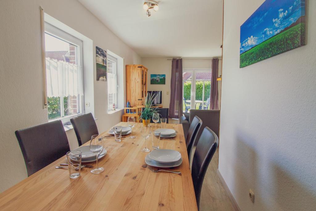 Appartement Haus Leuchtturm - Ebbe 19 Eurostraße Eingang Links, 26736 Krummhörn