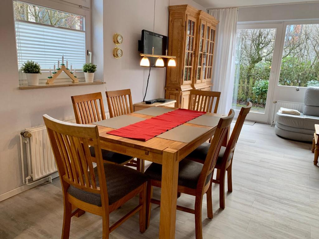 Maison de vacances Haus Leuchtturmblick Kukshörner Weg 7c, 26316 Dangast