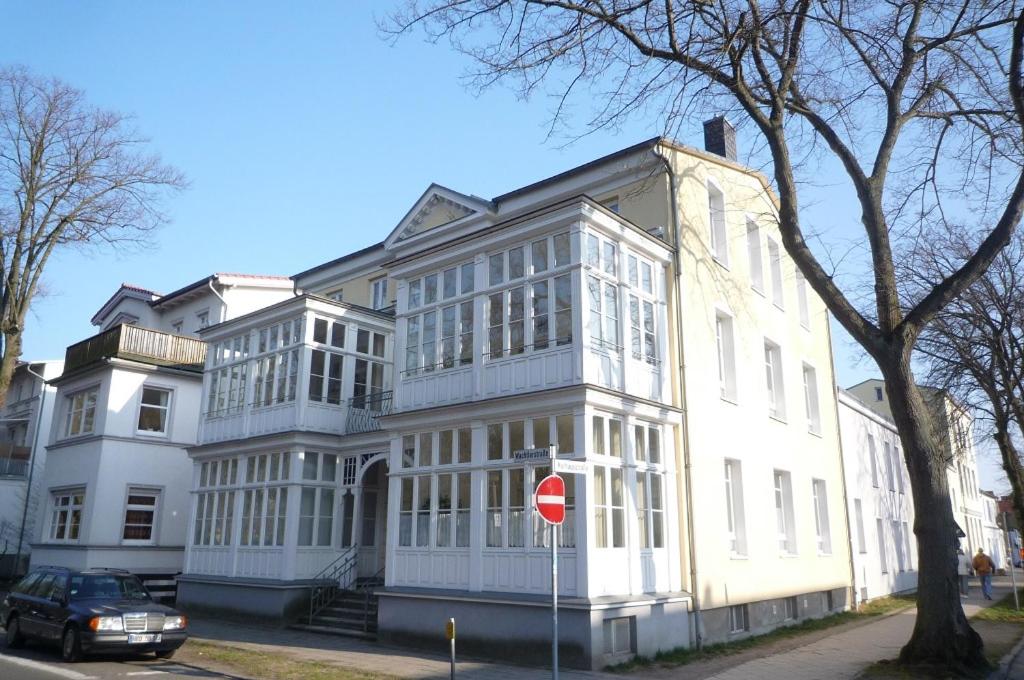 Appartement Haus Louise/Dünengras Wachtlerstr. 15, 18119 Warnemünde