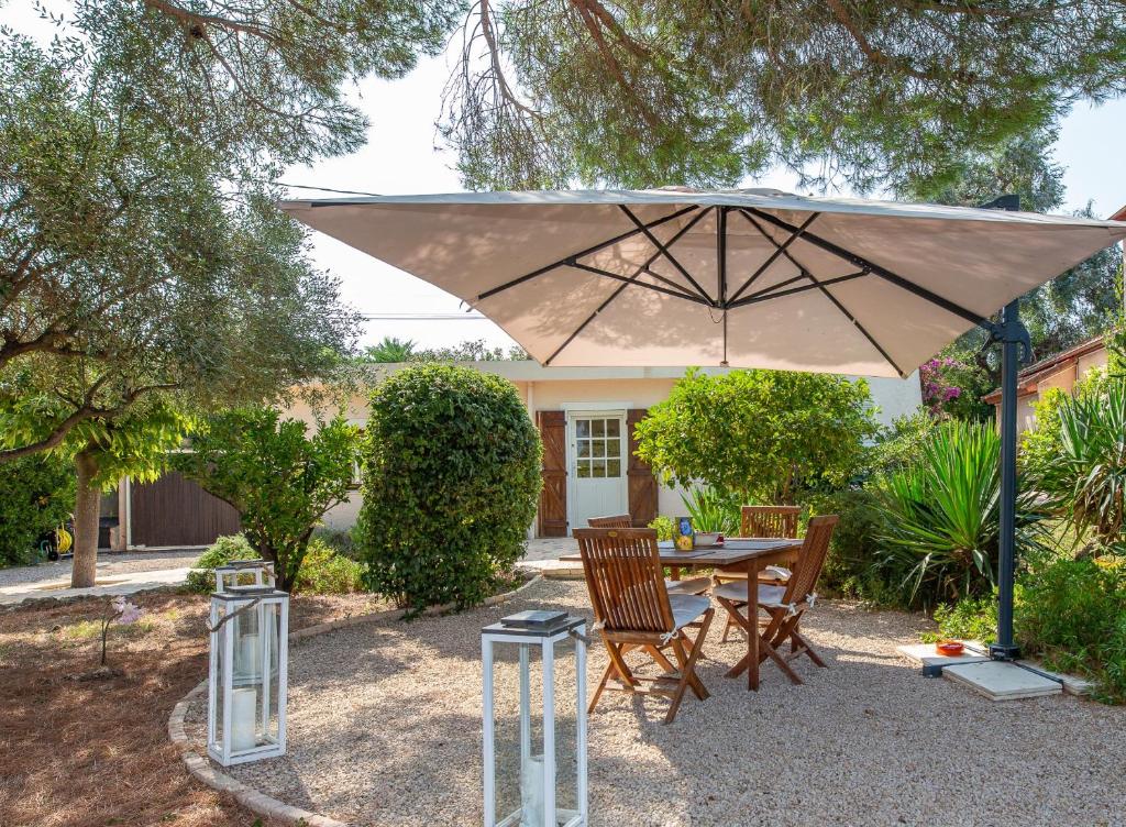 Maison de vacances Haus mit Garten über der Bucht von Cannes 416 Boulevard Saint-Antoine, 06220 Vallauris