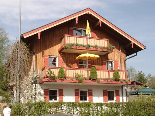 Appartements Haus Oberland Herbststraße 3 Bad Endorf