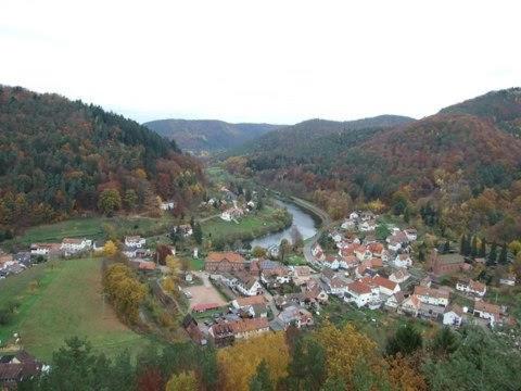 Appartement Haus Pfaffenfels 15 Wengelsbacher Straße, 66996 Schönau